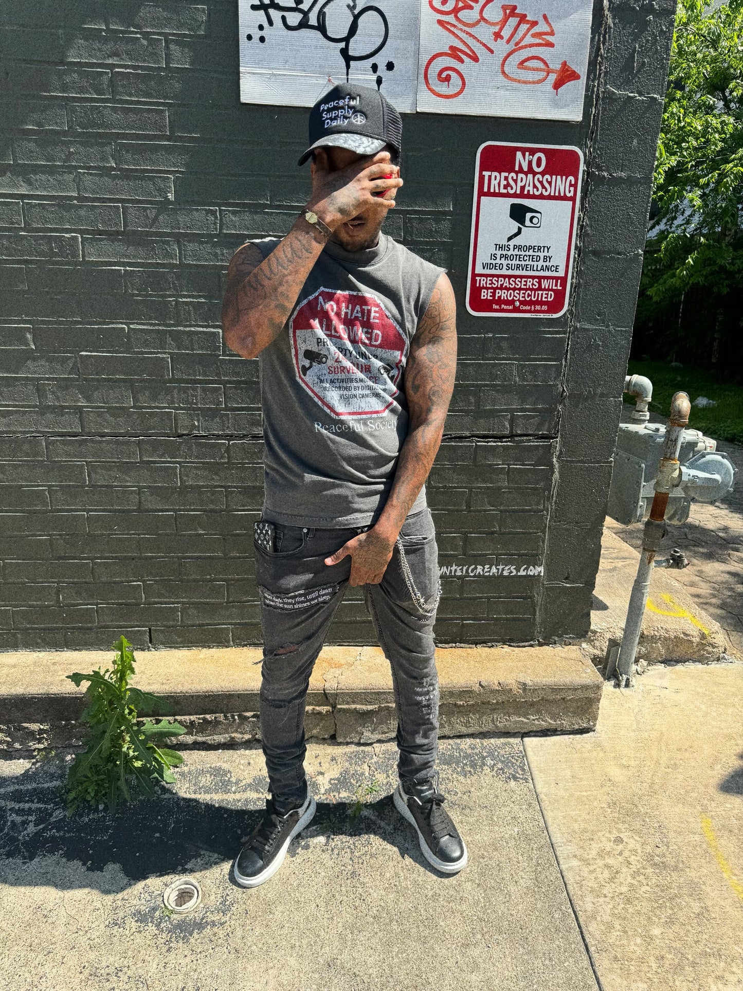‘No Hate Allowed’ Sleeveless T-Shirt