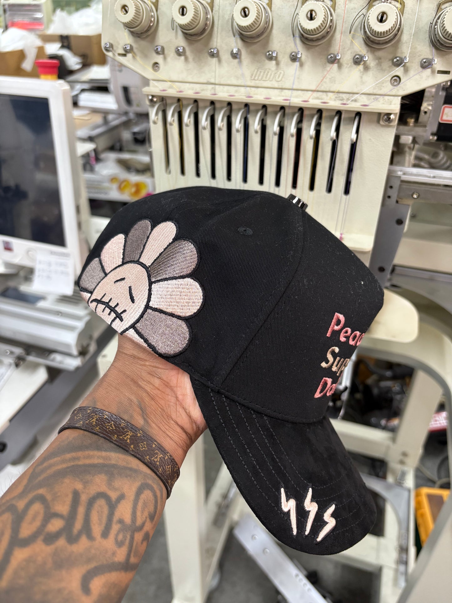 ‘Peaceful Supply Daily’ Flower Child Hat