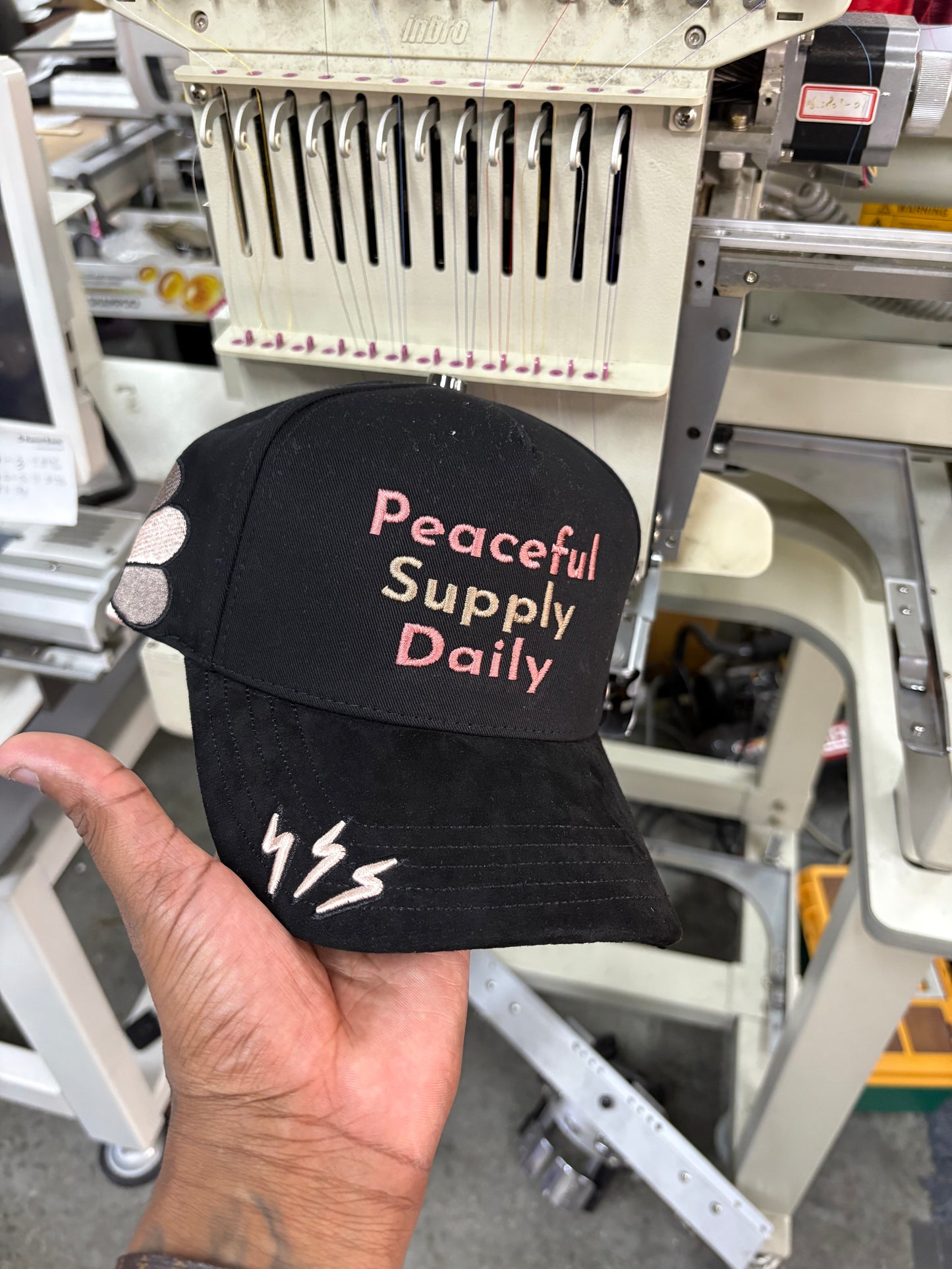 ‘Peaceful Supply Daily’ Flower Child Hat